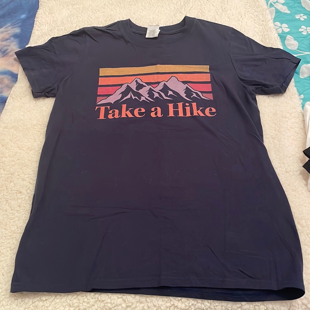 Short sleeve navy blue tee shirt